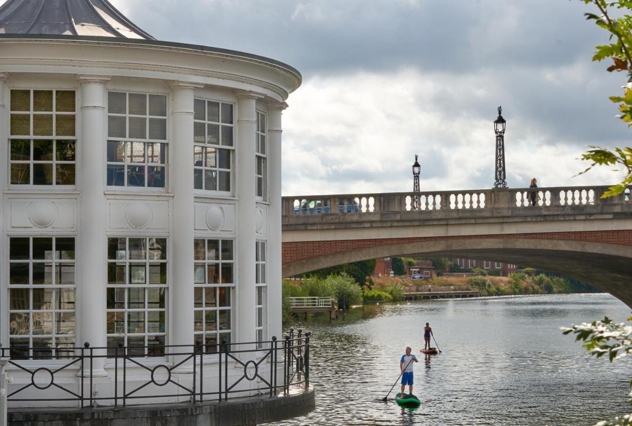 ホテル The Mitre, Hampton Court キングストン・アポン・テムズ エクステリア 写真 The River Trent at Gainsborough